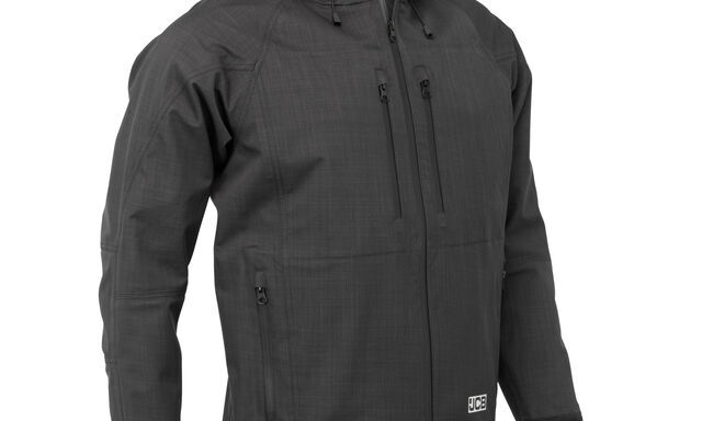 JCB and CAT Workwear: Come Rain or Shine!