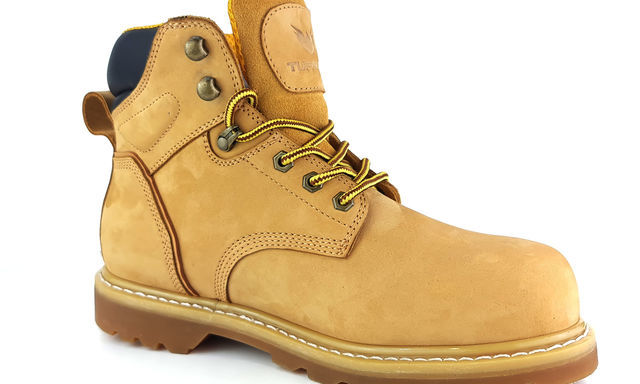 Safety Boots: Protection without the Price Tag!