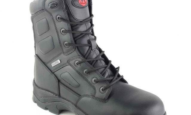Safety Boots & Shoes from Tuffking